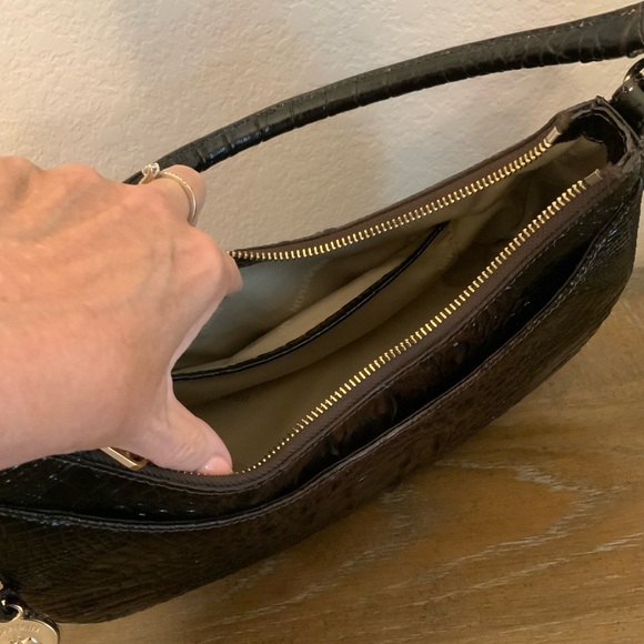 Brahmin Small Bekka & Ady Wallet w/ double eye placement - Picture 4 of 8